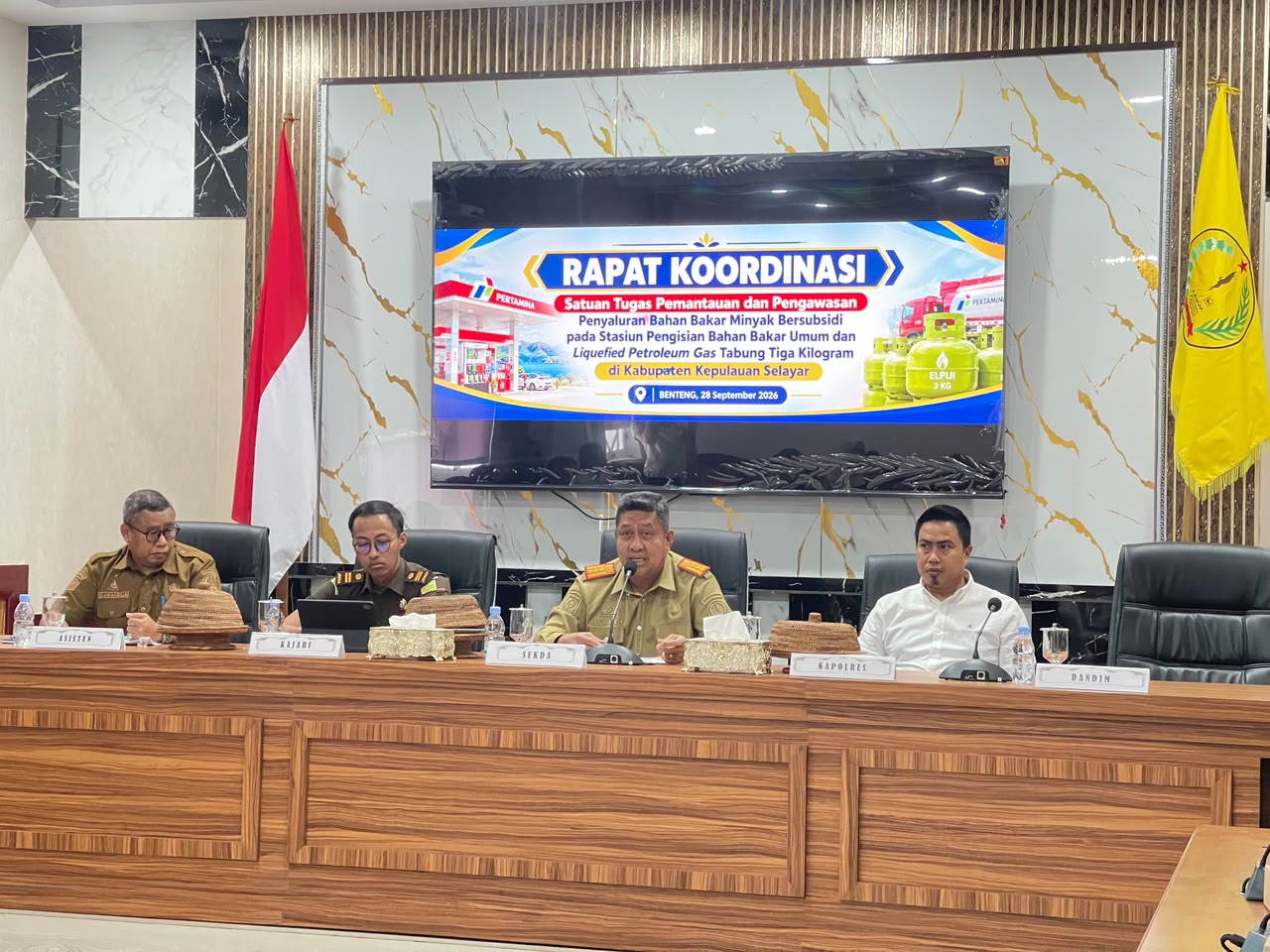 Rapat bersama Tim Satgas Pemantauan dan Pengawasan Penyaluran Bahan Bakar Minyak Bersubsidi